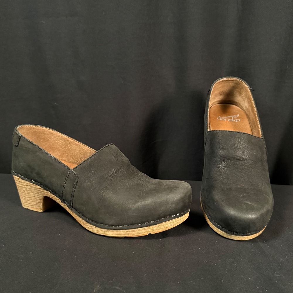 Dansko Mavis Black Nubuck Clogs Wedge Block Heel Slip On 9307101400 Size 37